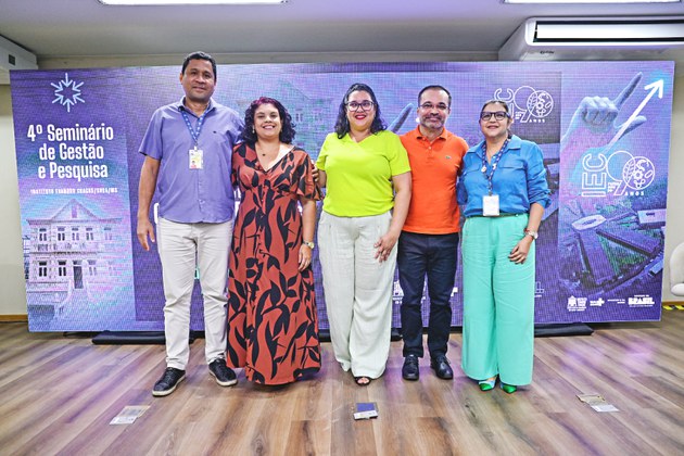 Integrantes do Painel 3 (chefias da SEHEP, SEVIR, SEARB e SEPEX) e a assessora técnica especializada da Direção, Giselle Rachid