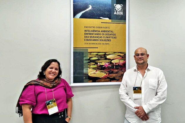 Lívia Carício, diretora do IEC; e Fernando Molento, assessor técnico especializado do SEGAD/IEC