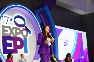 Alícia Krüger abordou o tema Gênero e Sexualidade como Determinantes Sociais em Saúde