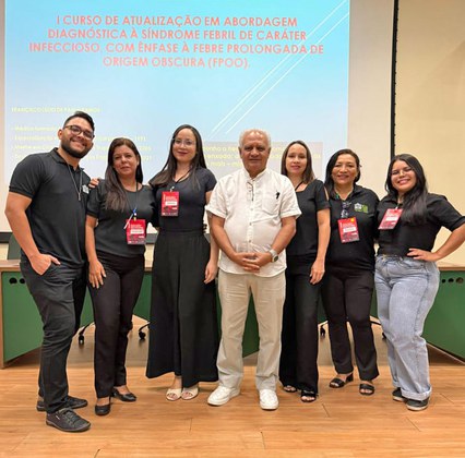 Cerca de 80 profissionais da área da saúde, incluindo médicos, enfermeiros, farmacêuticos e biomédicos, participaram do curso
