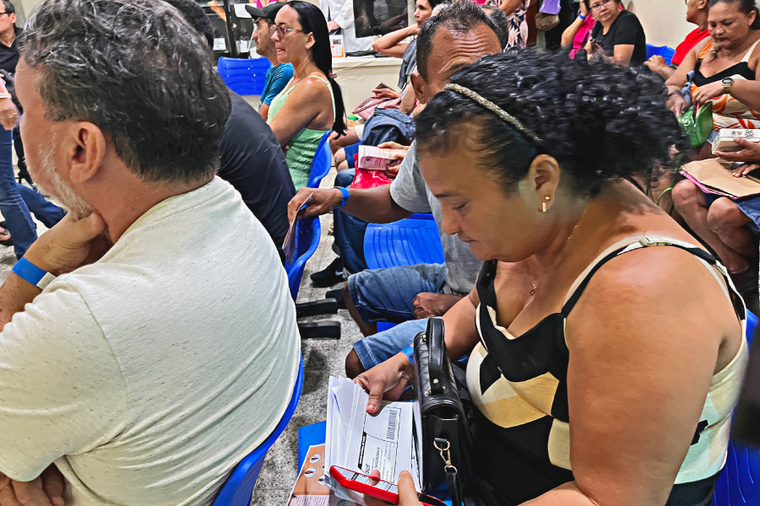 Senhora Eunice que fez um relato de caso sobre a doença na família