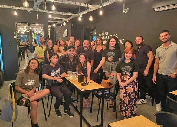 Thiago Vasconcelos com a equipe da Seção de Parasitologia do IEC após a apresentação
