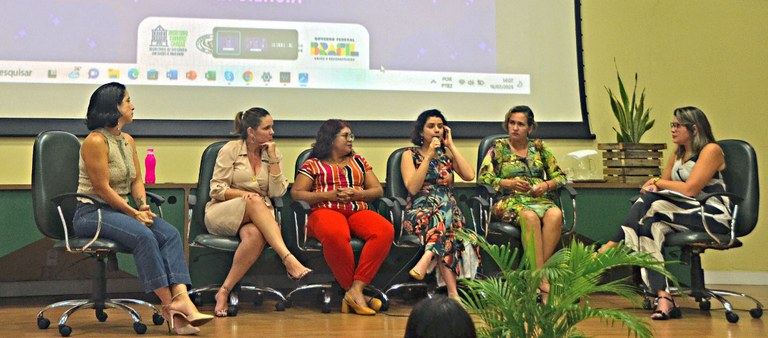 IEC-SITE-CAPA-BATE-PAPO-MULHERES-NA-CIÊNCIA.JPG