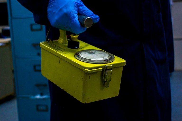 Contador Geiger utilizado em inspeções no IEN/CNEN