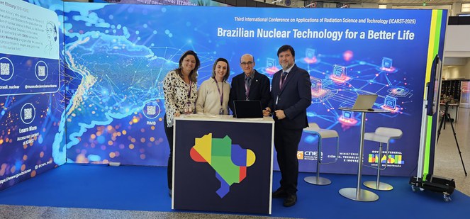 Joana Azambuja, Gabriela Borsatto, Wilson Calvo e Fábio Staude. Foto: Cocom/ CNEN