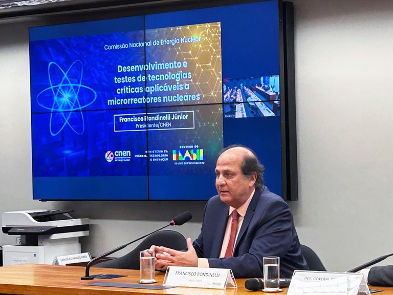 Rondinelli em audiência na Câmara dos Deputados sobre SMRs e microrreatores