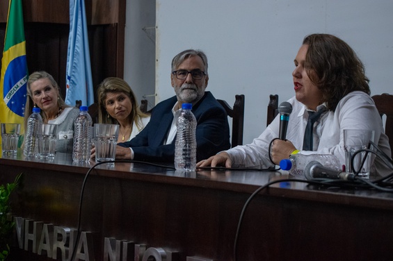 Mesa de abertura do evento Mulheres na Ciência Nuclear
