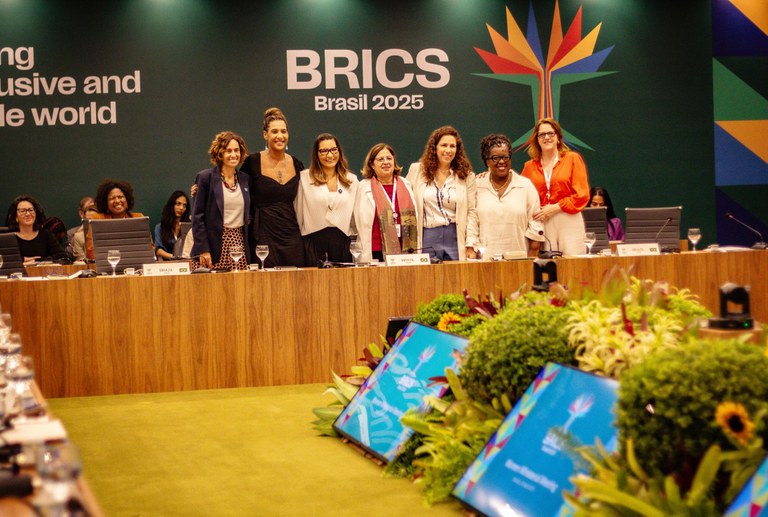 20250424 Brics Thayane Alves.jpg