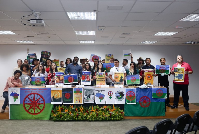 20250408 lançamento campanha ciganos.jpg