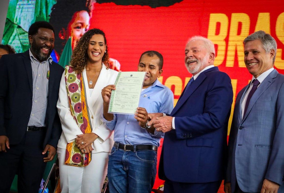 MIR assina ainda decreto da PNGTAQ de desenvolvimento sustentável, etnodesenvolvimento e geração de renda para territórios quilombolas