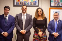 Ministra Anielle Franco apresenta programa Esporte sem Racismo ao presidente da CBF