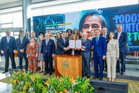 Ao lado do presidente Lula, ministra Anielle Franco participa de cerimônia de lançamento do Pacto Brasil de Enfrentamento ao Feminicídio