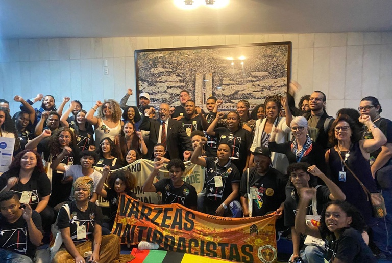 20250507 cotas aprovadas no senado.jpg