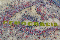 Ministra Anielle Franco participa do ato “abraço à democracia”
