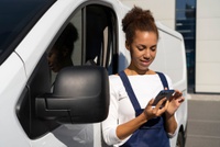 MIR e empresas de transporte e entrega por aplicativos promovem ação inédita no Dia Internacional pela Eliminação da Discriminação Racial