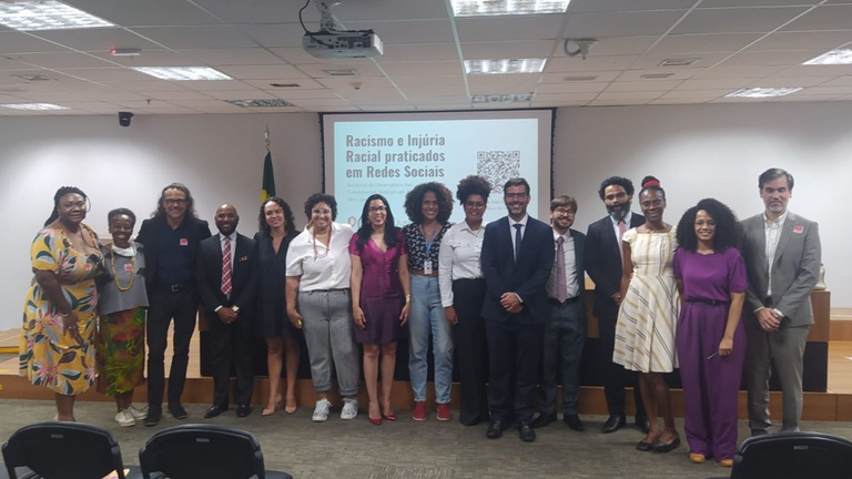 Seminário Desafios do Racismo nas Redes canva.jpg