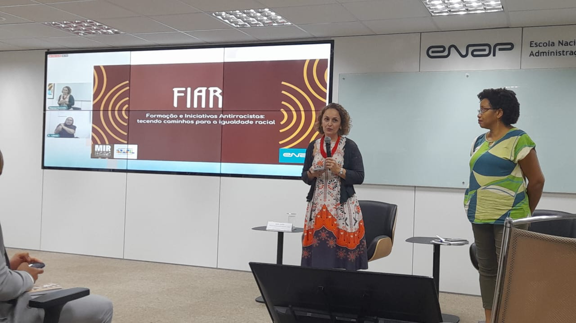 Evento de comemoração de um ano do programa fiar