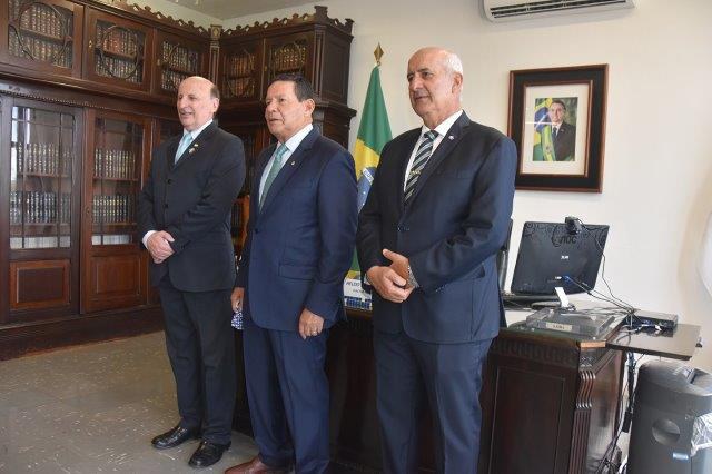 Vice-Presidente da República, Hamilton Mourão, visita a Imprensa Nacional