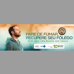 À esquerda, homem ruivo, de casaco de moletom azul, respirando profundamente, sob fundo degradê de marrom para azul. À direita, os dizeres: "Pare de fumar, recupere seu fôlego. 31 de maio, Dia Mundial sem Tabaco".