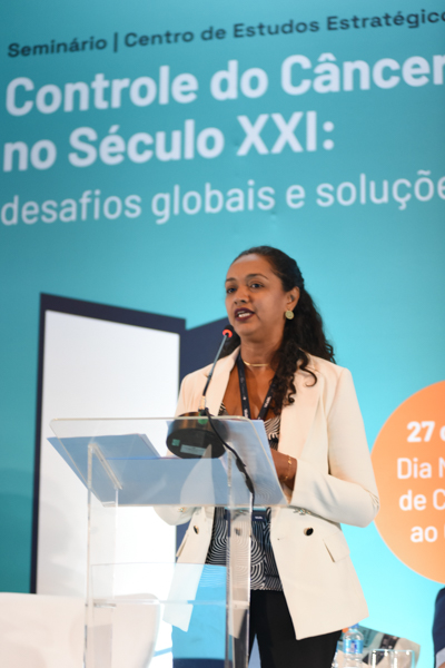 A pesquisadora Mariana Emerenciano.