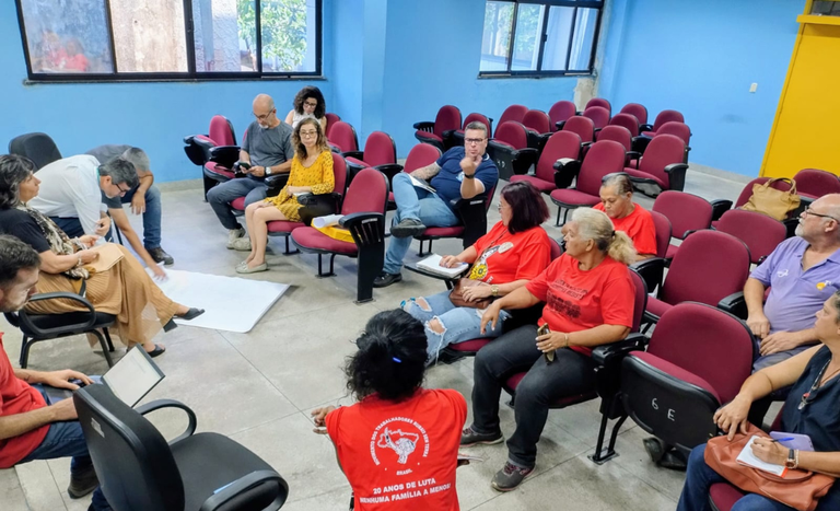 Reunião Incra e representantes dos assentados com prefeitura e Light