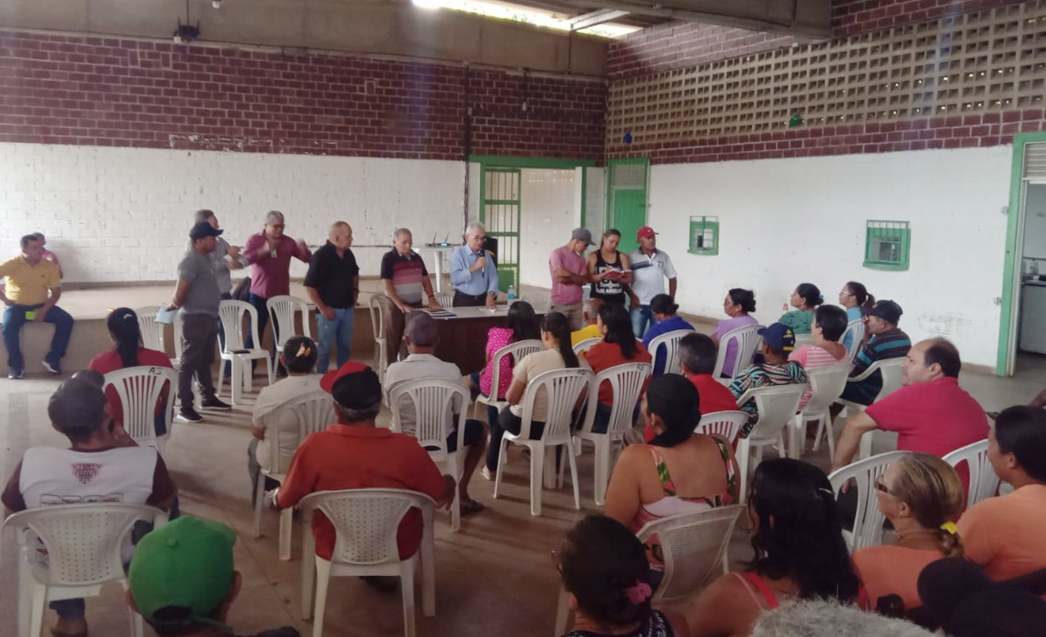 Reunião no assentamento Socorro, em Areia (PB)