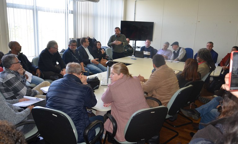 Comitiva federal ouve atingidos e anuncia medidas para agricultores familiares, assentados e quilombolas no RS