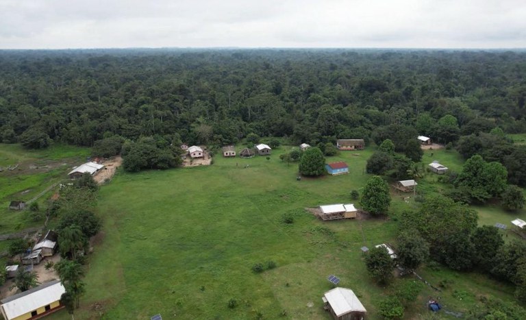 Foto aérea de assentamento no Acre