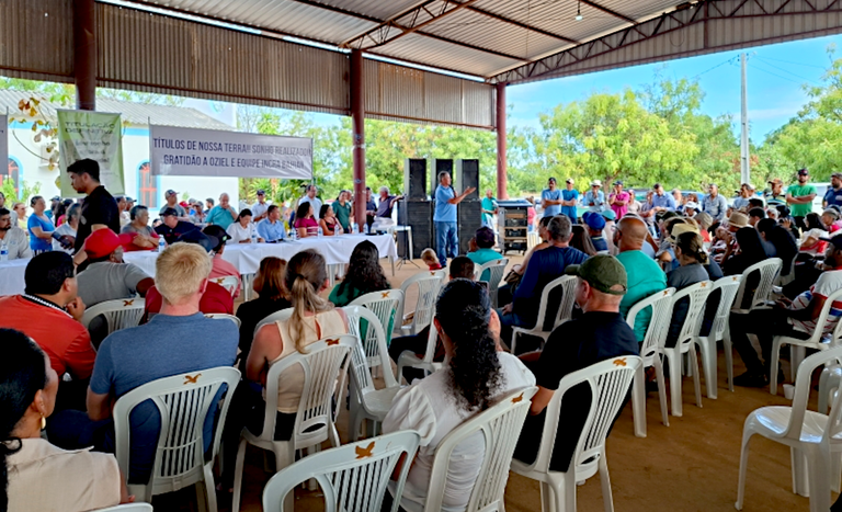 BA_Entrega de TDs PA Rio de Ondas_Barreiras e Luís Eduardo Magalhães_nov2025.png