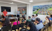 Famílias de 13 assentamentos no Paraná recebem títulos provisórios