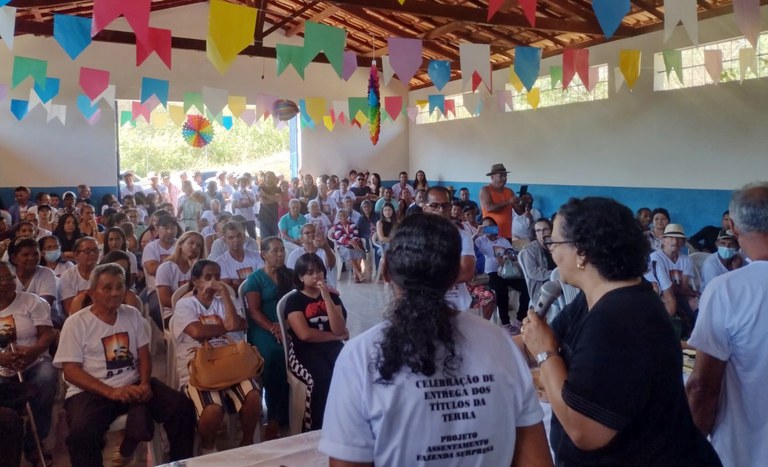 Evento de entrega de títulos no PA Surpresa (MG)