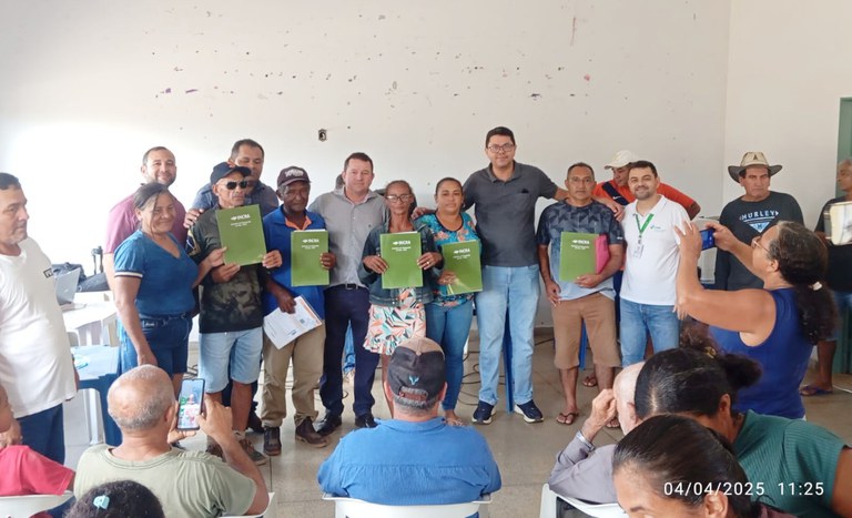 Titulação de famílias do PA Manchete (TO)