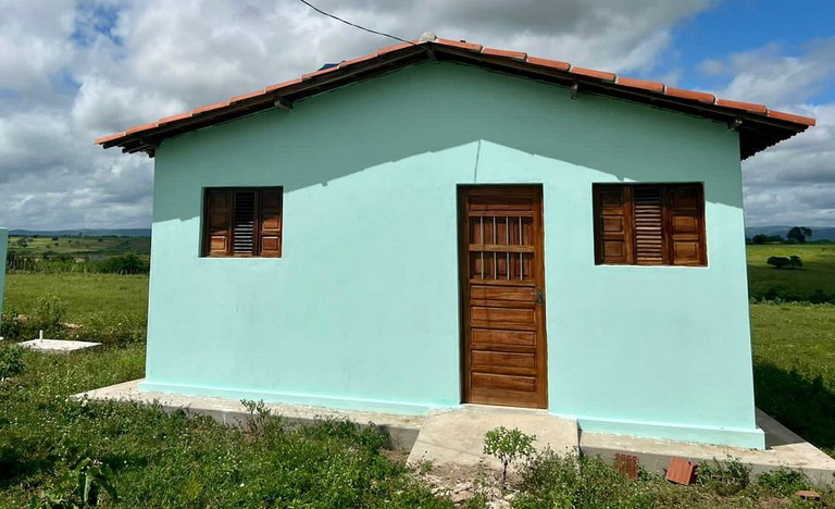 Novas moradias construídas com recursos do Crédito Instalação são entregues em dois assentamentos da Paraíba