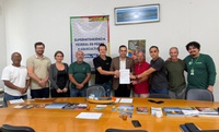 Incra participa de força-tarefa para reconstrução de ranchos em praia de Florianópolis