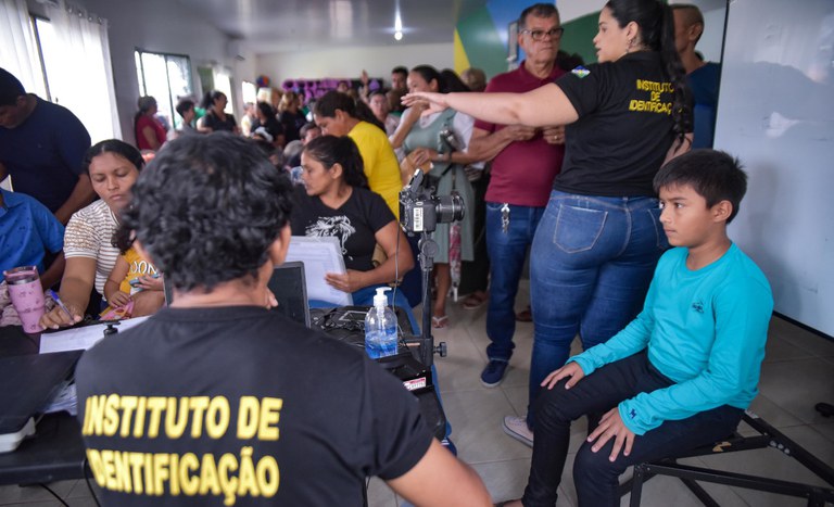 RR mutirão Caroebe 6