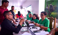 Mutirão realiza 500 atendimentos e libera R$ 100 mil em crédito a agricultores em Caroebe (RR)