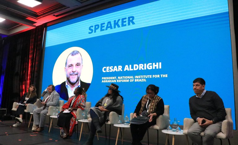 Cesar Forum de Terras