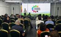 Programa Terra Cidadã é apresentado na Caravana Federativa em Foz do Iguaçu (PR)