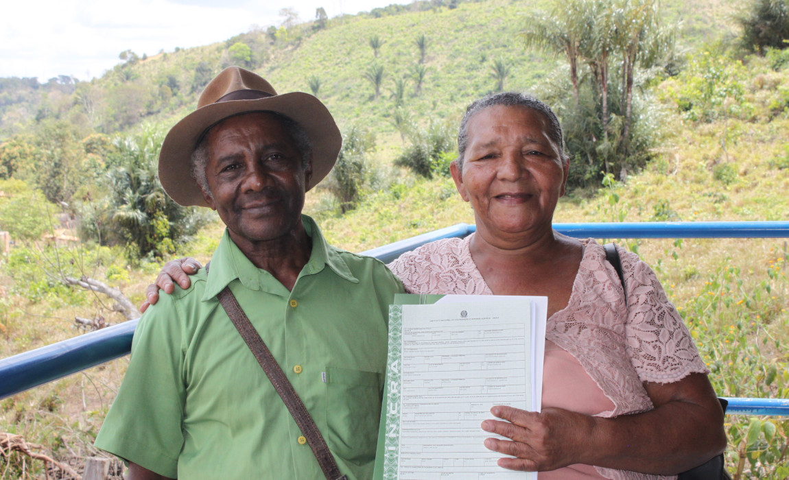 Títulos definitivos são entregues a agricultores em Bom Jesus das Selvas (MA)