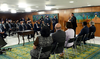 Presidente Jair Bolsonaro assina decreto do Novo Fundeb