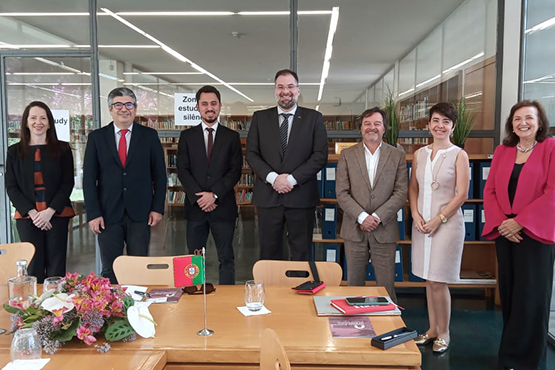Comitiva do Inep em visita ao Instituto Superior de Engenharia de Coimbra (Isec). Crédito: Reprodução.