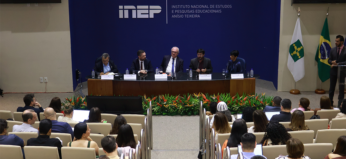 Evento promove discussões técnicas sobre avaliação da alfabetização e marca o lançamento de publicação sobre o Indicador Criança Alfabetizada