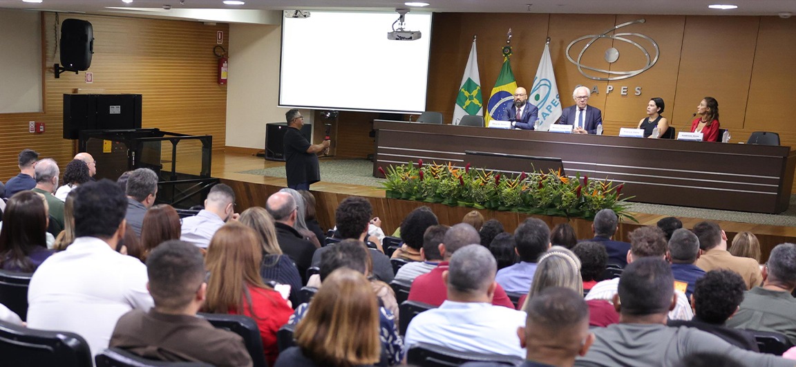 Encontro, realizado nesta quinta-feira (27), com representantes da região Nordeste debateu padrões de desempenho e matrizes de referência das avaliações