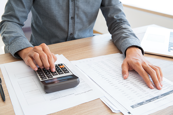 Inep disponibilizou comprovantes de rendimento dos beneficiários que receberam pagamento da autarquia em 2020. Crédito: Freepik