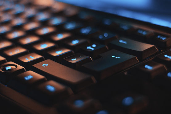 Inep começa a aplicar a versão digital do Exame Nacional do Ensino Médio (Enem) 2020 neste domingo, 31 de janeiro. Crédito: Unsplash