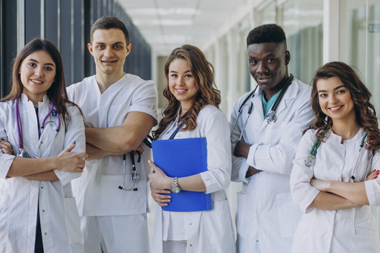 Prova objetiva da primeira etapa do Exame Nacional de Revalidação de Diplomas Médicos Expedidos por Instituição de Educação Superior Estrangeira (Revalida) 2020 foi finalizada às 13h deste domingo, 6 de dezembro. Crédito: Freepik