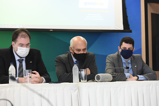 Evento discutiu tendências internacionais, desafios e oportunidades para a educação superior. 