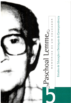 Estudos de Educação e Destaques da Correspondência