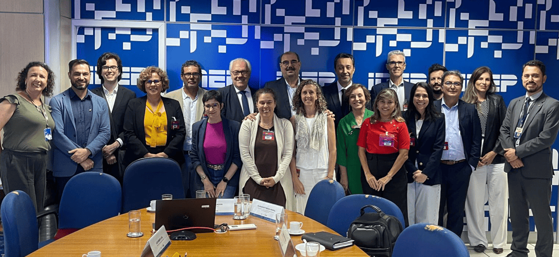 INTERNA - Portal 04-02 (1).png