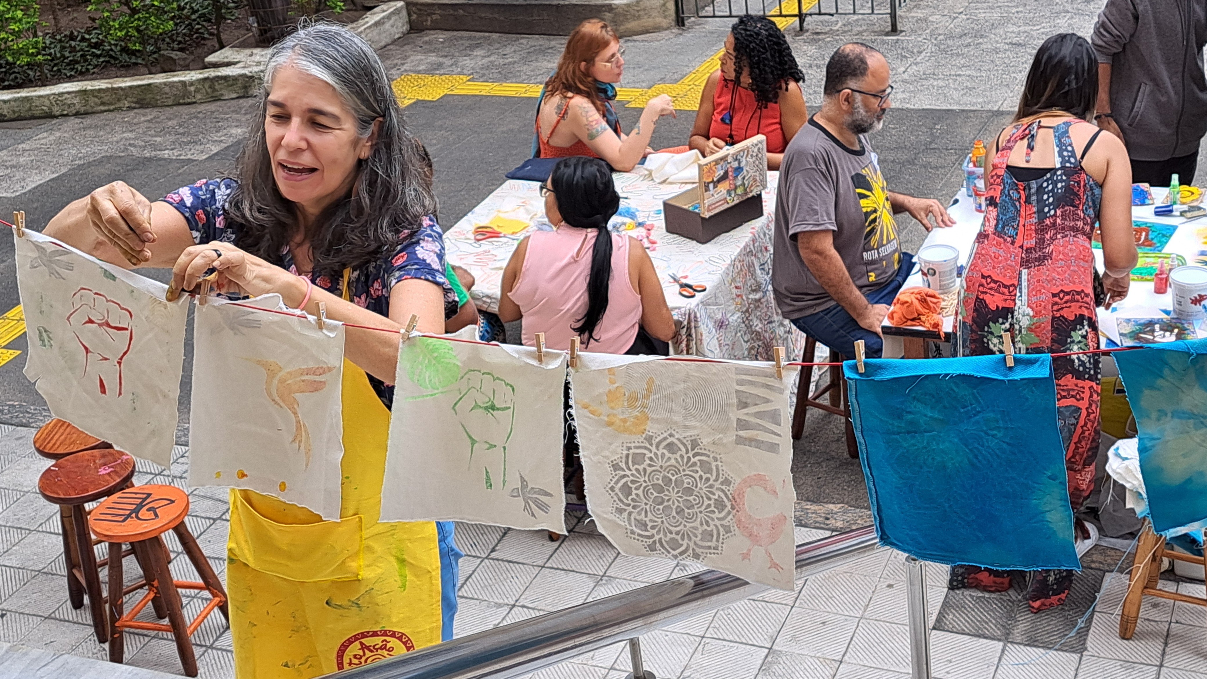 Programação incluiu palestra e atividade artística